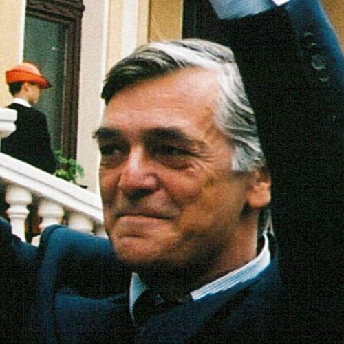 2001_Jiri-Bartoska_small