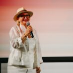 Anna Šišková. Musíme si pomáhať – kino Veritas © IFF Art Film, Marek Rohaľ Anna Šišková. Musíme si pomáhať – kino Veritas © IFF Art Film, Marek Rohaľ