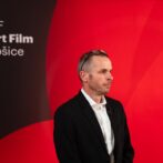 Martin Palúch. Otvárací ceremoniál – fotostena © IFF Art Film, Lukáš Klimek Martin Palúch. Otvárací ceremoniál – fotostena © IFF Art Film, Lukáš Klimek